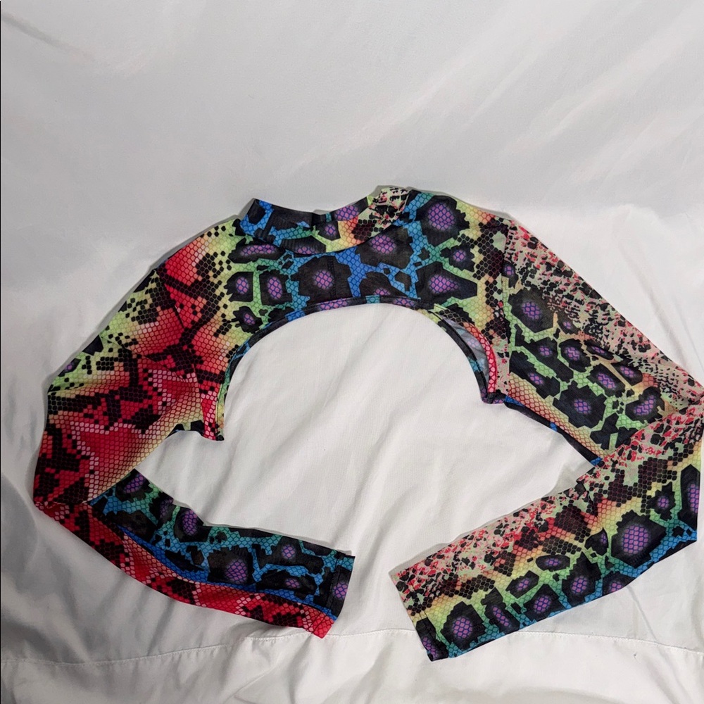 Long Sleeve Cutout Crop Top in Multicolor Animal Print